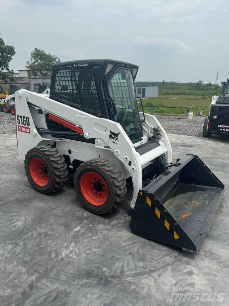 Bobcat S 160 Skid steer loaders