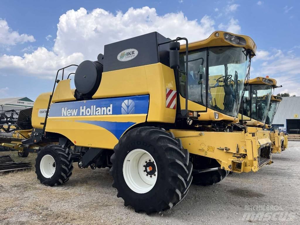 New Holland CSX 7080 Combine harvesters