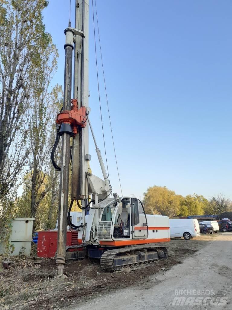 Soilmec R210 Piling rigs