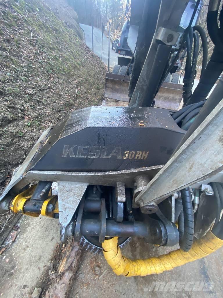 Kesla 30RH Harvesters