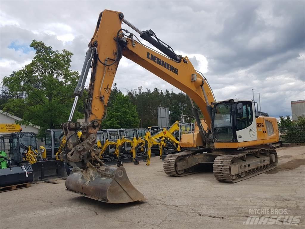 Liebherr R936 Crawler excavators