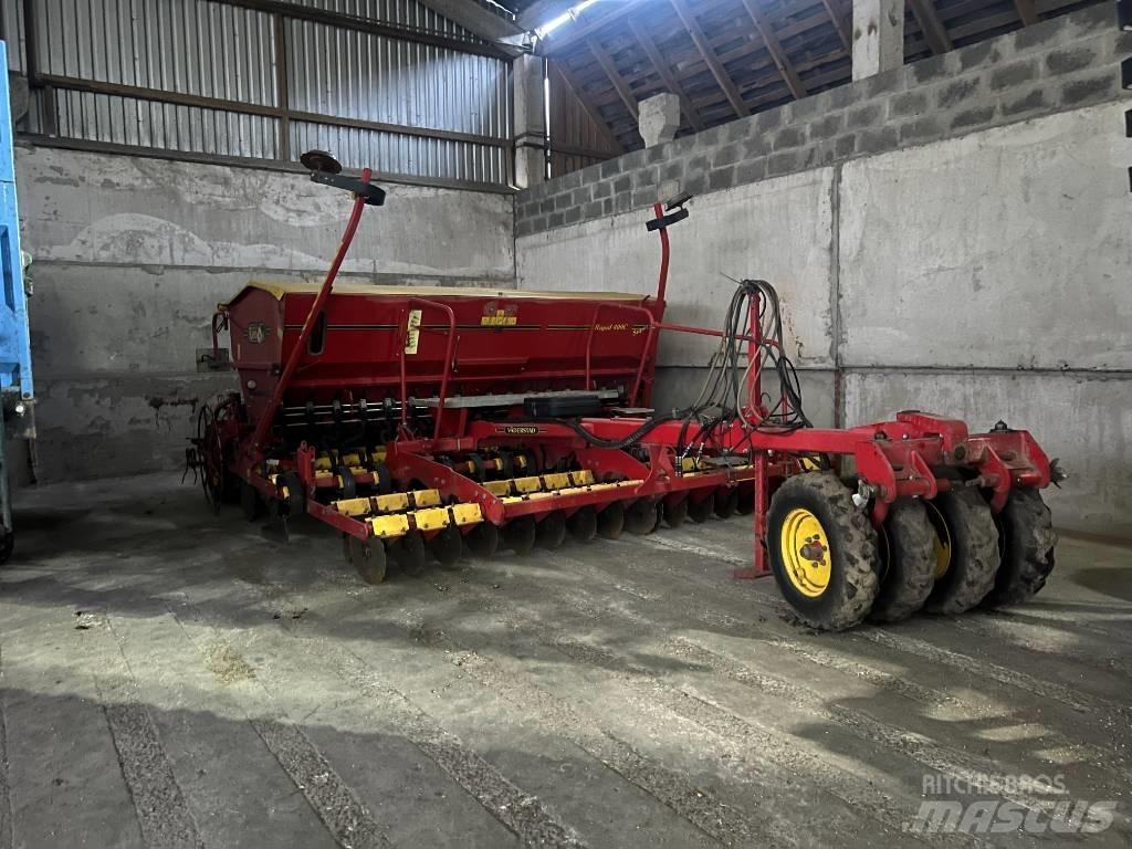 Väderstad Rapid400C Combination drills