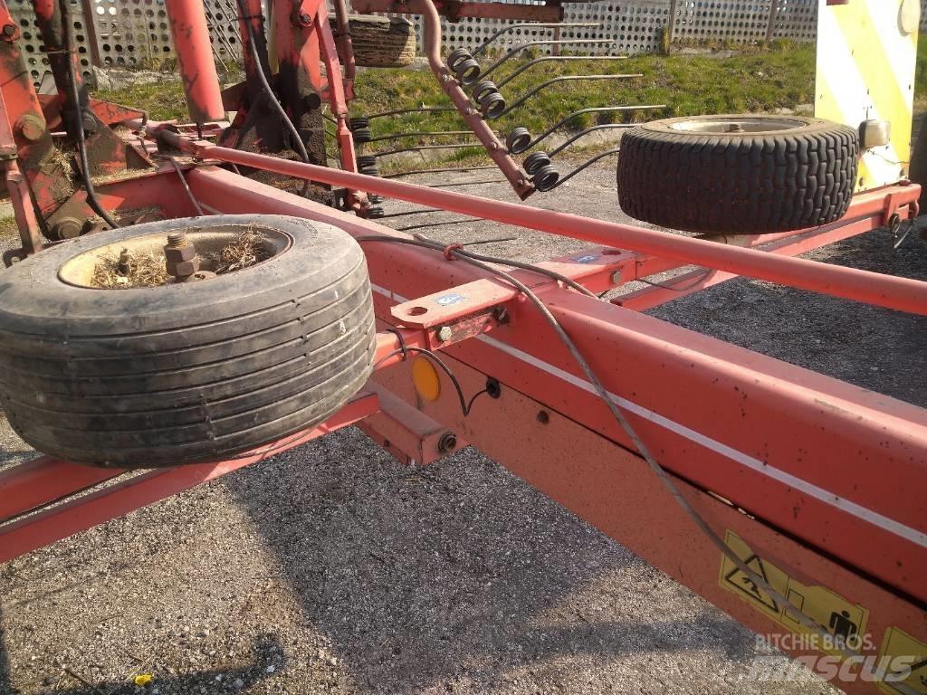 Kuhn GA 7301 Windrowers
