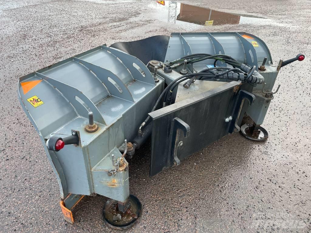 Fjärås VP245 Snow blades and plows