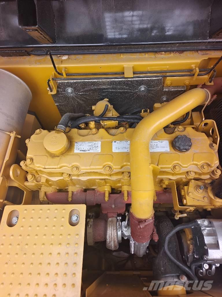 CAT 324 D Crawler excavators