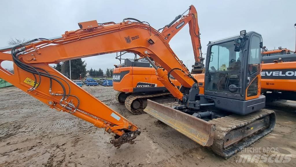 Doosan DX 85 R-3 Midi excavators  7t - 12t