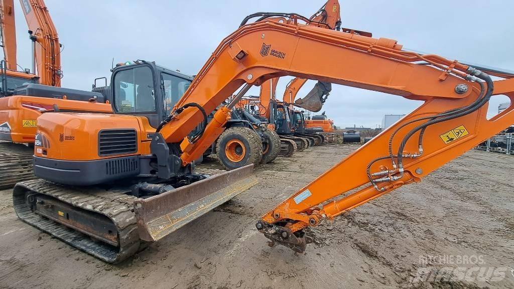 Doosan DX 85 R-3 Midi excavators  7t - 12t