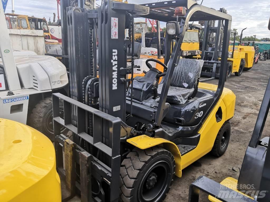 Komatsu 3 Diesel trucks