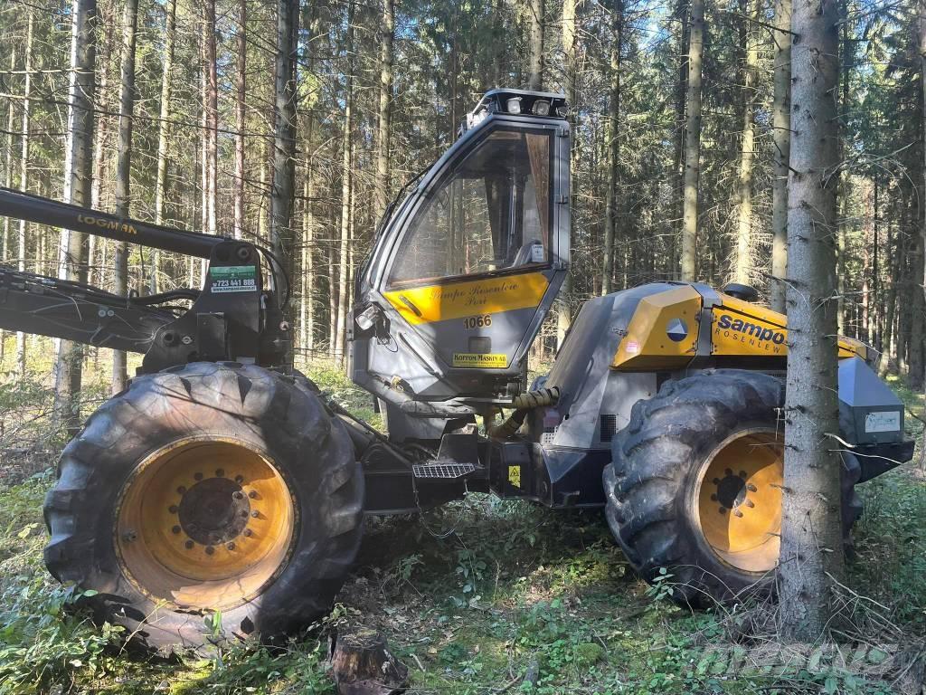 Sampo-Rosenlew 1066 Harvesters