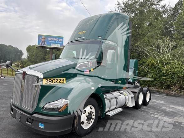 Kenworth T680 Tractor Units