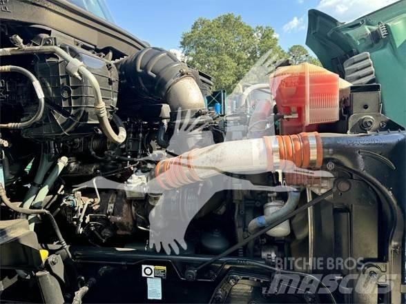 Kenworth T680 Tractor Units