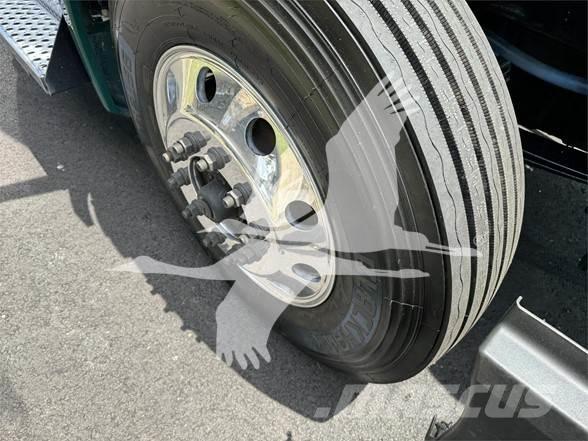 Kenworth T680 Tractor Units