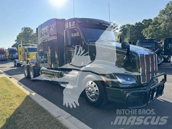 Peterbilt 579 Tractor Units