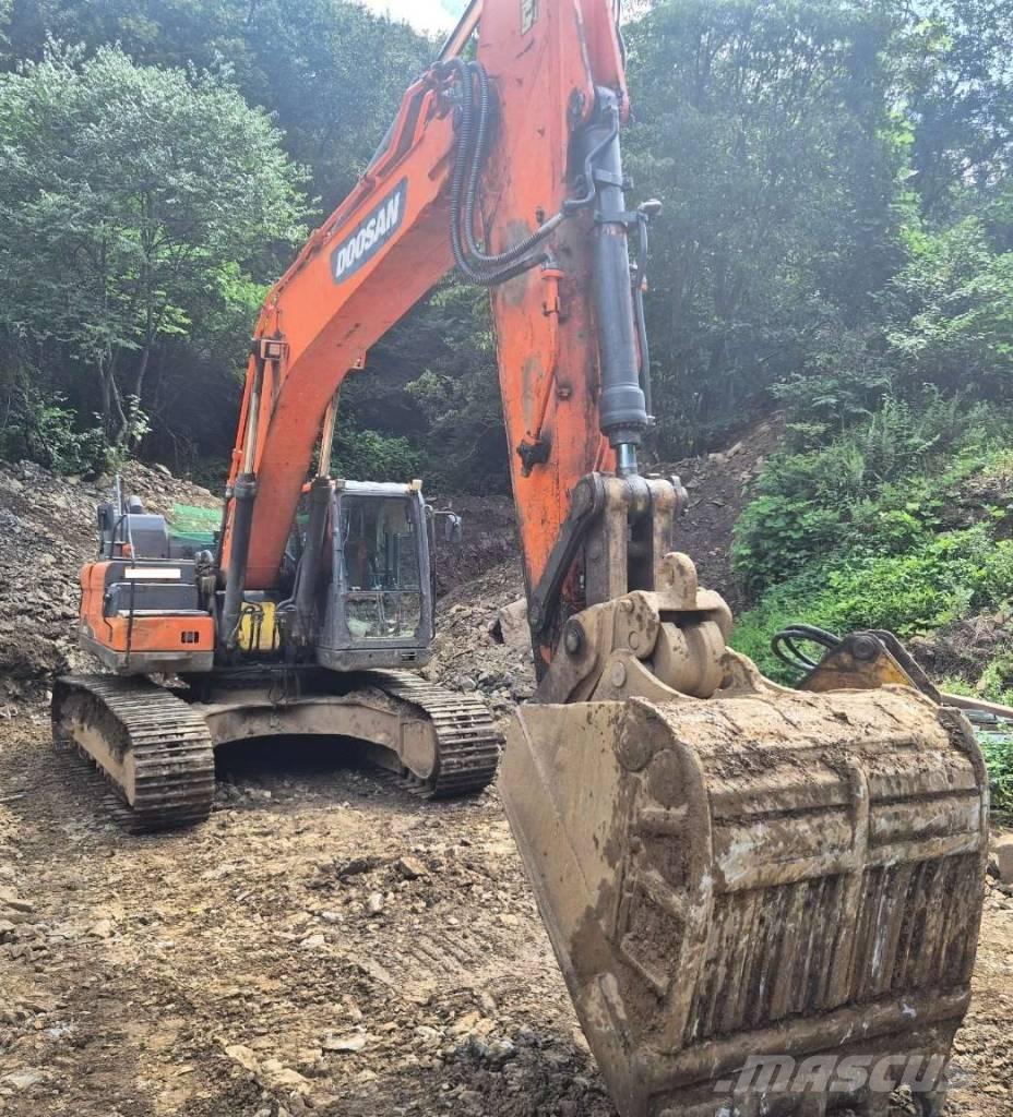 Doosan DX 300 LC-5 Crawler excavators