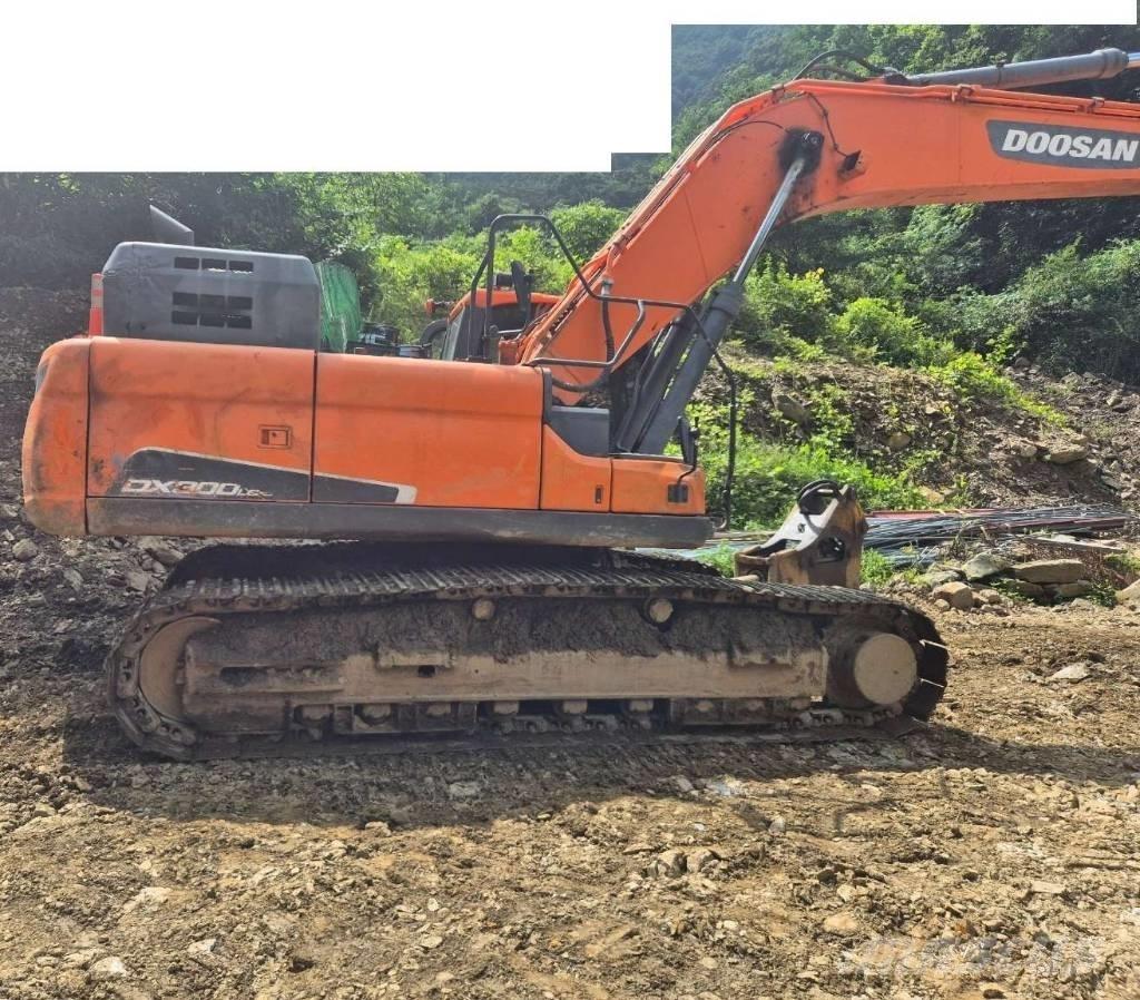 Doosan DX 300 LC-5 Crawler excavators
