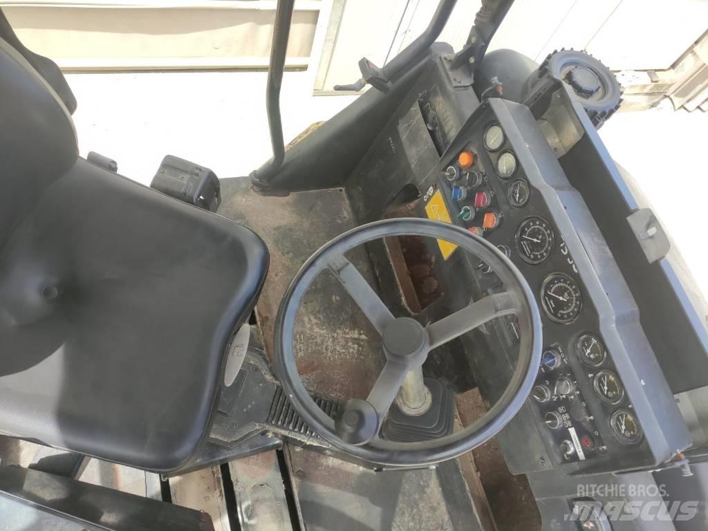 Dynapac CC 232 HF Twin drum rollers