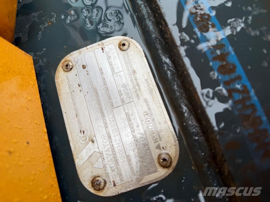 Hyundai 80 cr-9 Midi excavators  7t - 12t