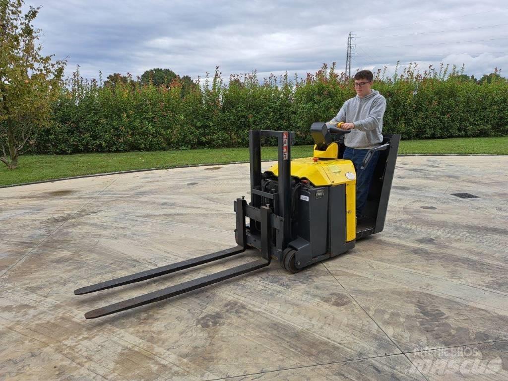 Combilift CS 600 Pedestrian stacker