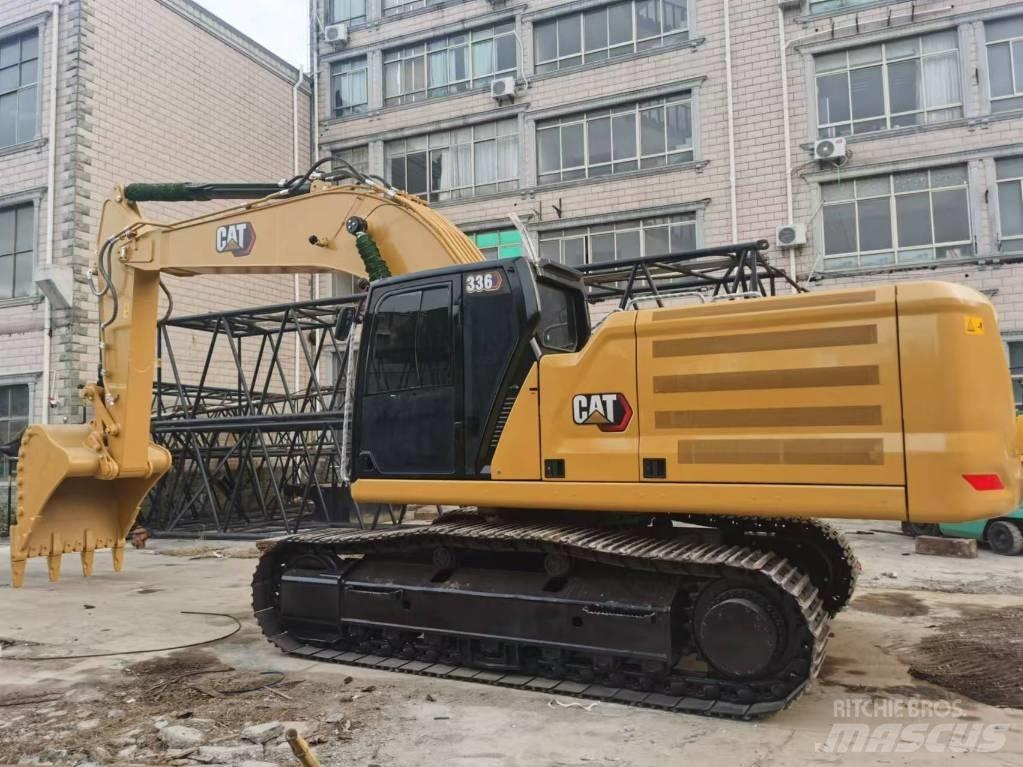 CAT 330 Crawler excavators
