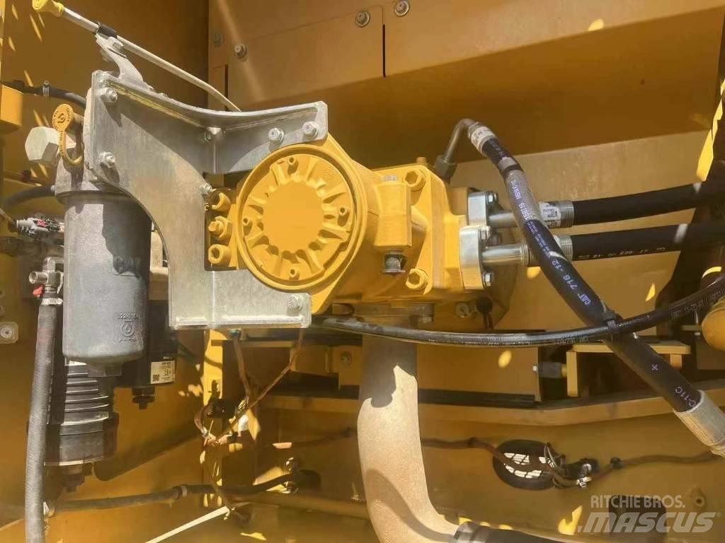 CAT 330 Crawler excavators