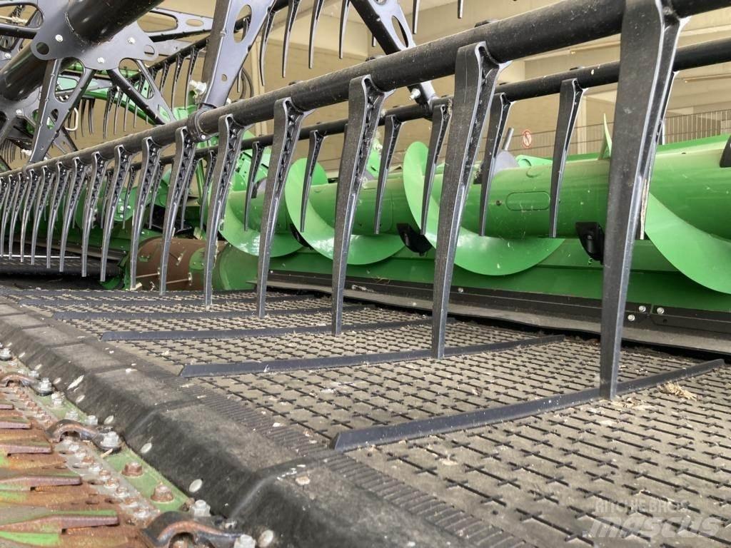 John Deere HD35X Harvester heads
