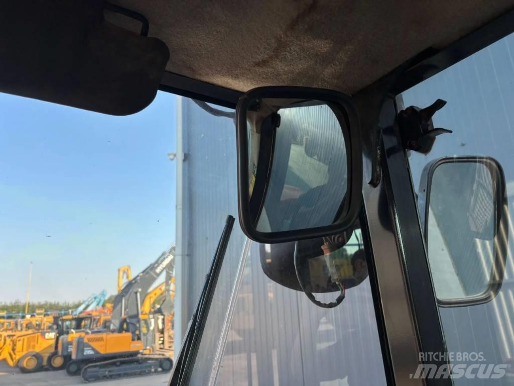 CAT CS76 XT Single drum rollers