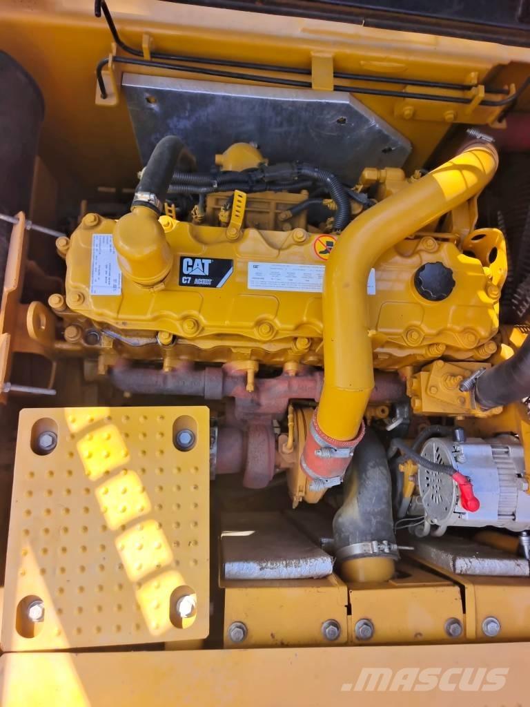 CAT 329 D2L Crawler excavators