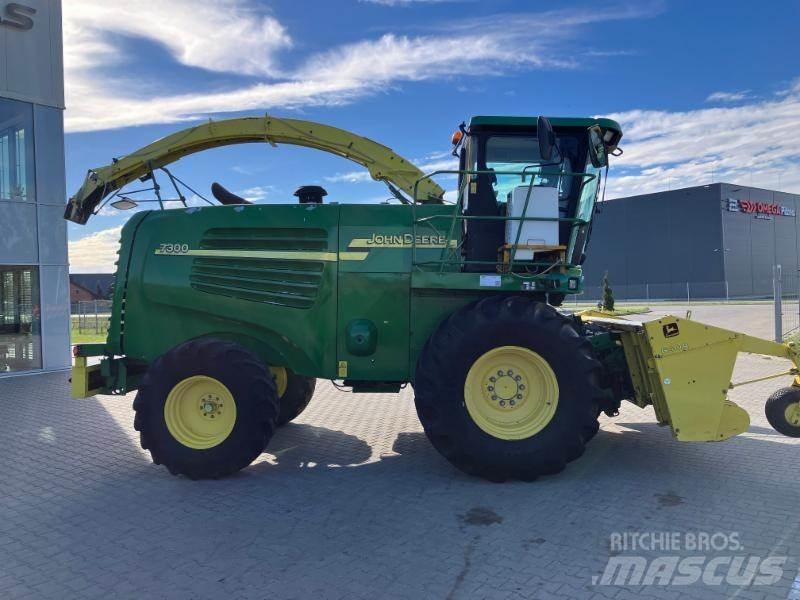 John Deere 7300 Self-propelled foragers