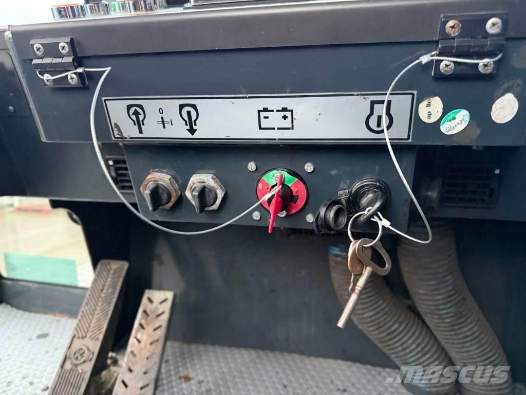 Bomag BW24R Pneumatic tired rollers