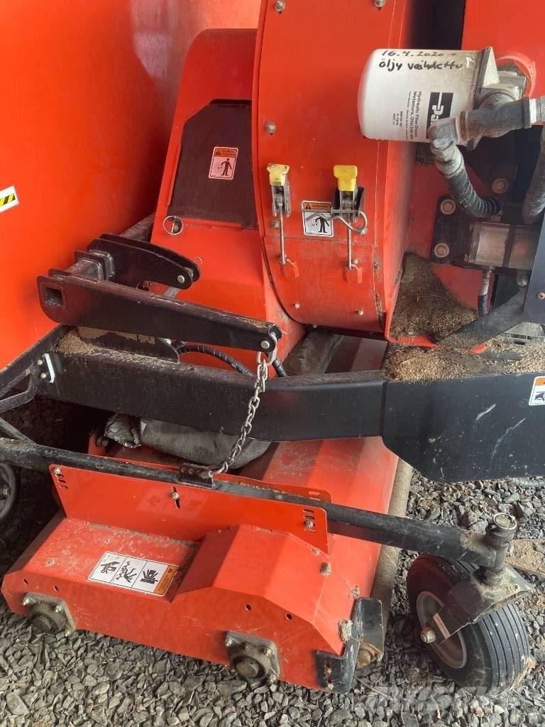 SmithCo Big Vac Groundcare - Others