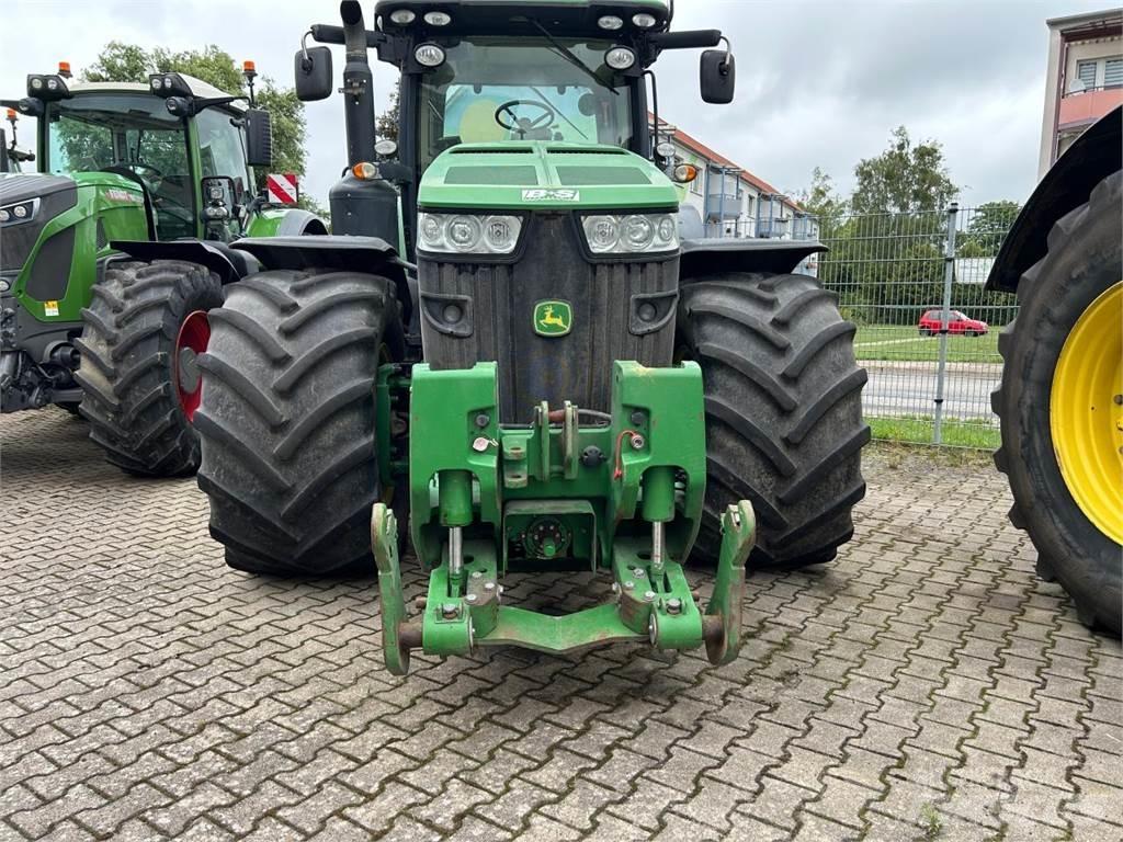 John Deere 8335R Tractors