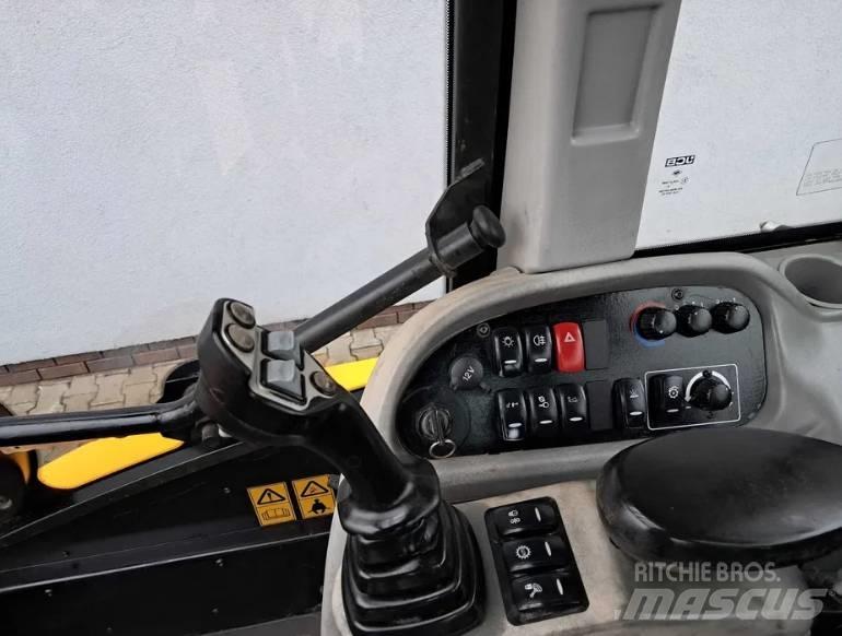 JCB TM 320 S Telehandlers for agriculture