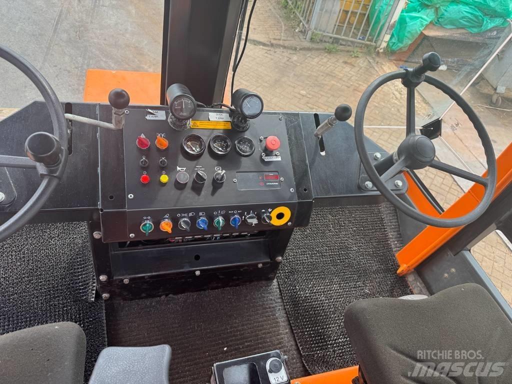 Dynapac CS 142 Twin drum rollers