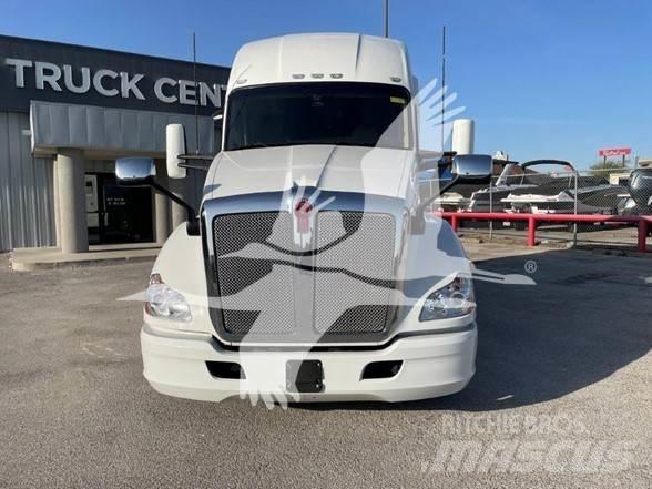 Kenworth T680 Tractor Units