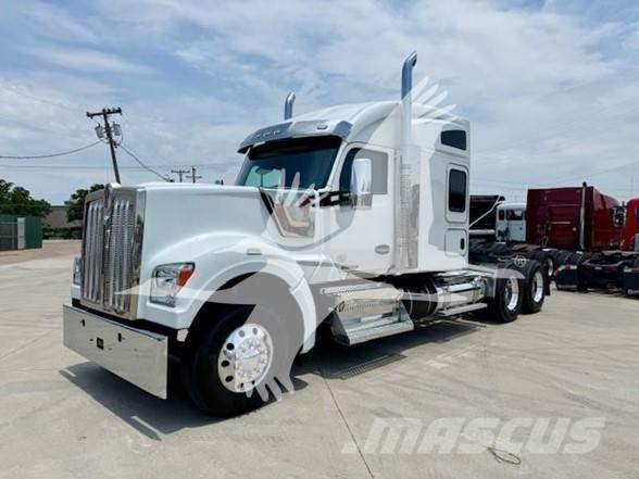 Kenworth W990 Tractor Units