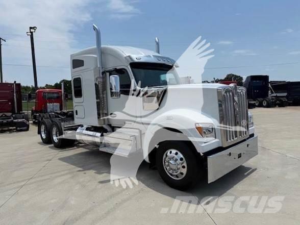 Kenworth W990 Tractor Units