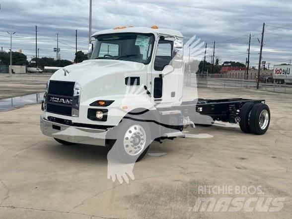 Mack MD6 Construction - Others