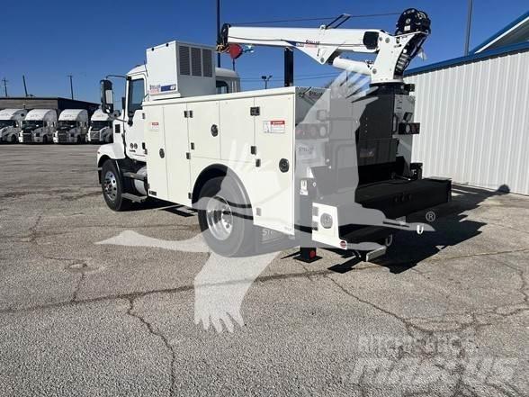 Mack MD6 Construction - Others