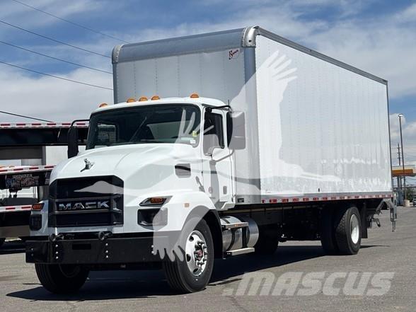 Mack MD6 Construction - Others