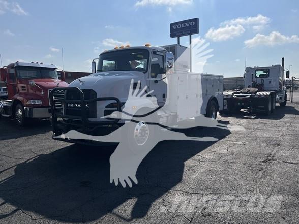 Mack MD6 Construction - Others