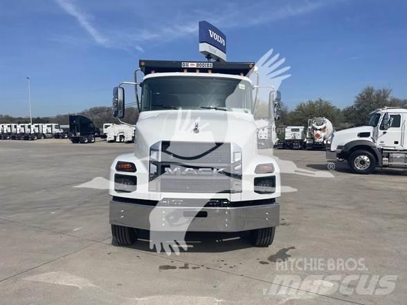 Mack MD7 Tipper trucks