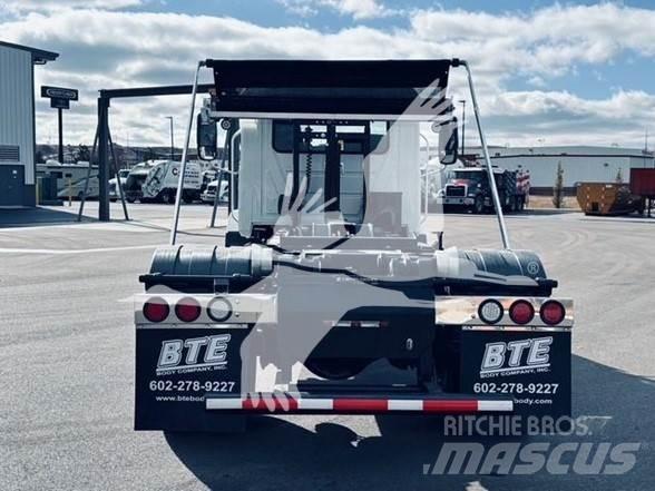 Mack MD7 Construction - Others
