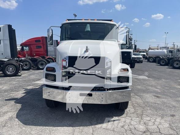 Mack MD7 Tipper trucks