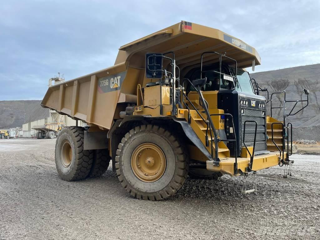 CAT 775G Rigid dump trucks