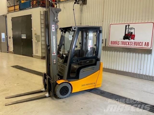 Jungheinrich EFG 215 Electric forklift trucks