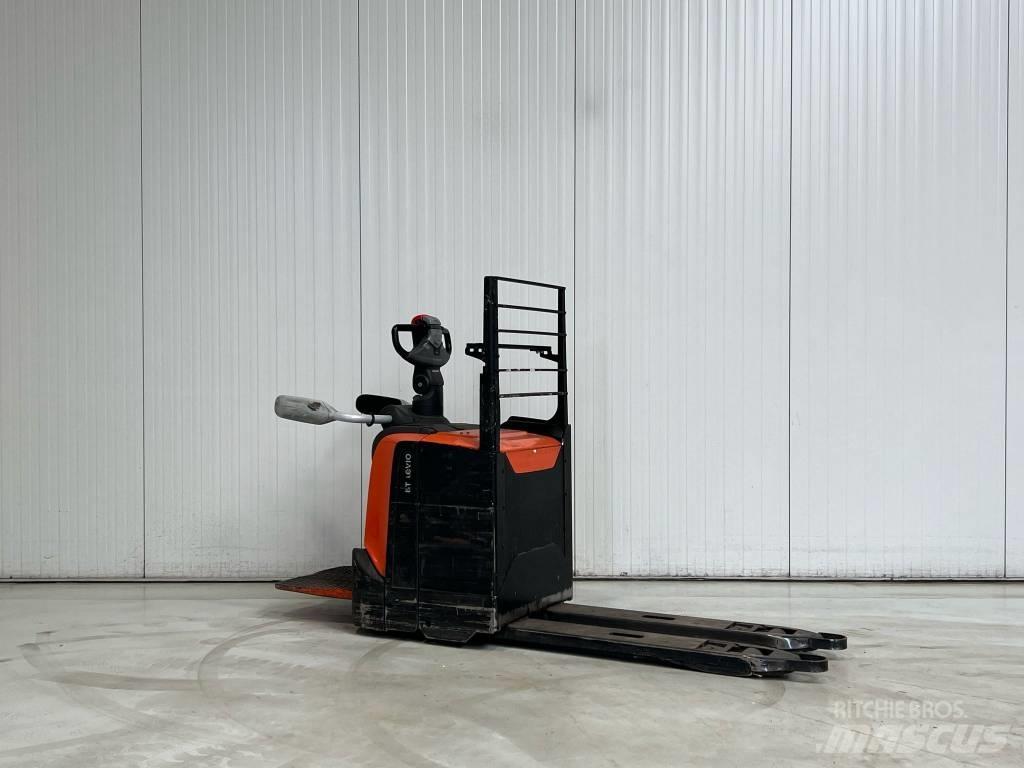 BT LPE250 Low lifter with platform