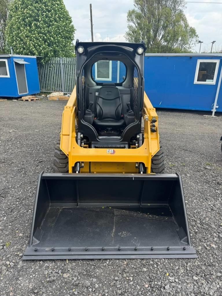 CAT 226D3 Skid steer loaders
