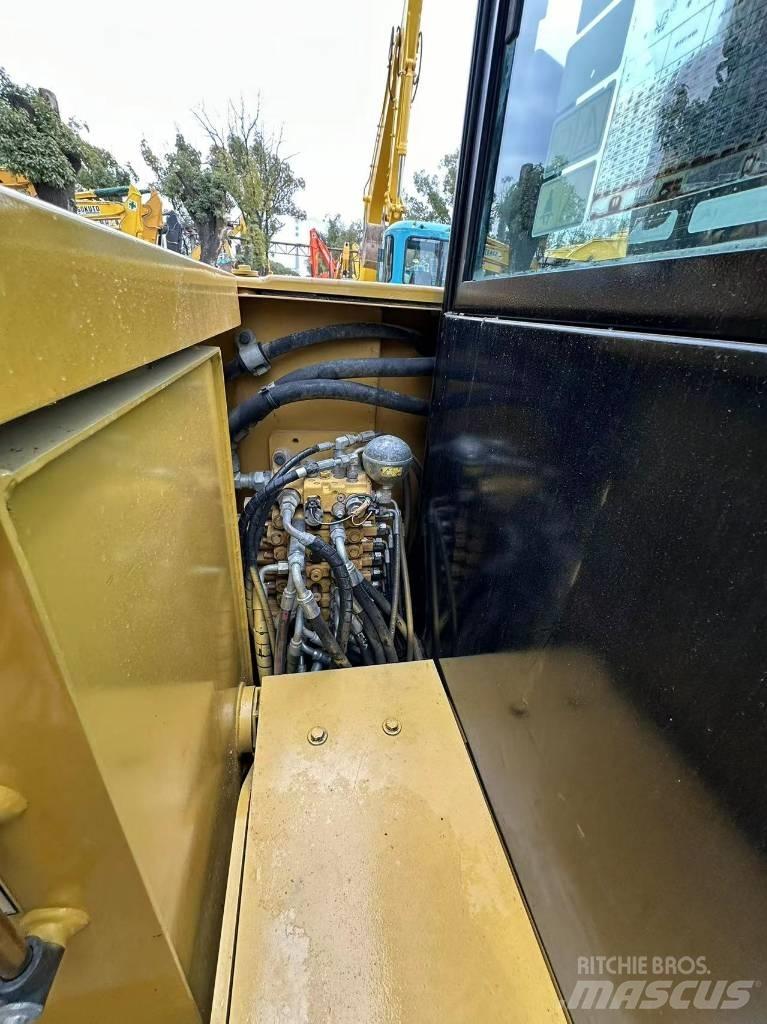 CAT 305.5E2 Crawler excavators