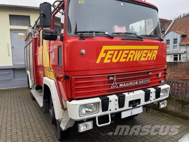 Magirus Deutz FL 16 Box body trucks