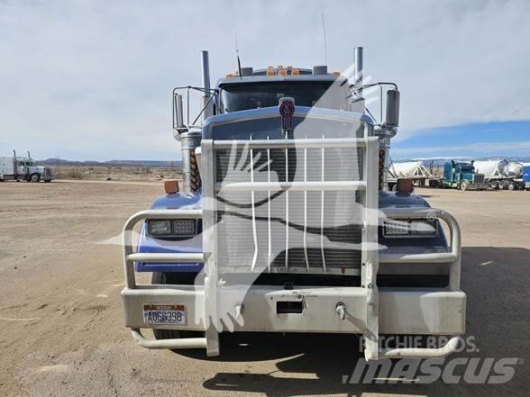 Kenworth W900 Tractor Units